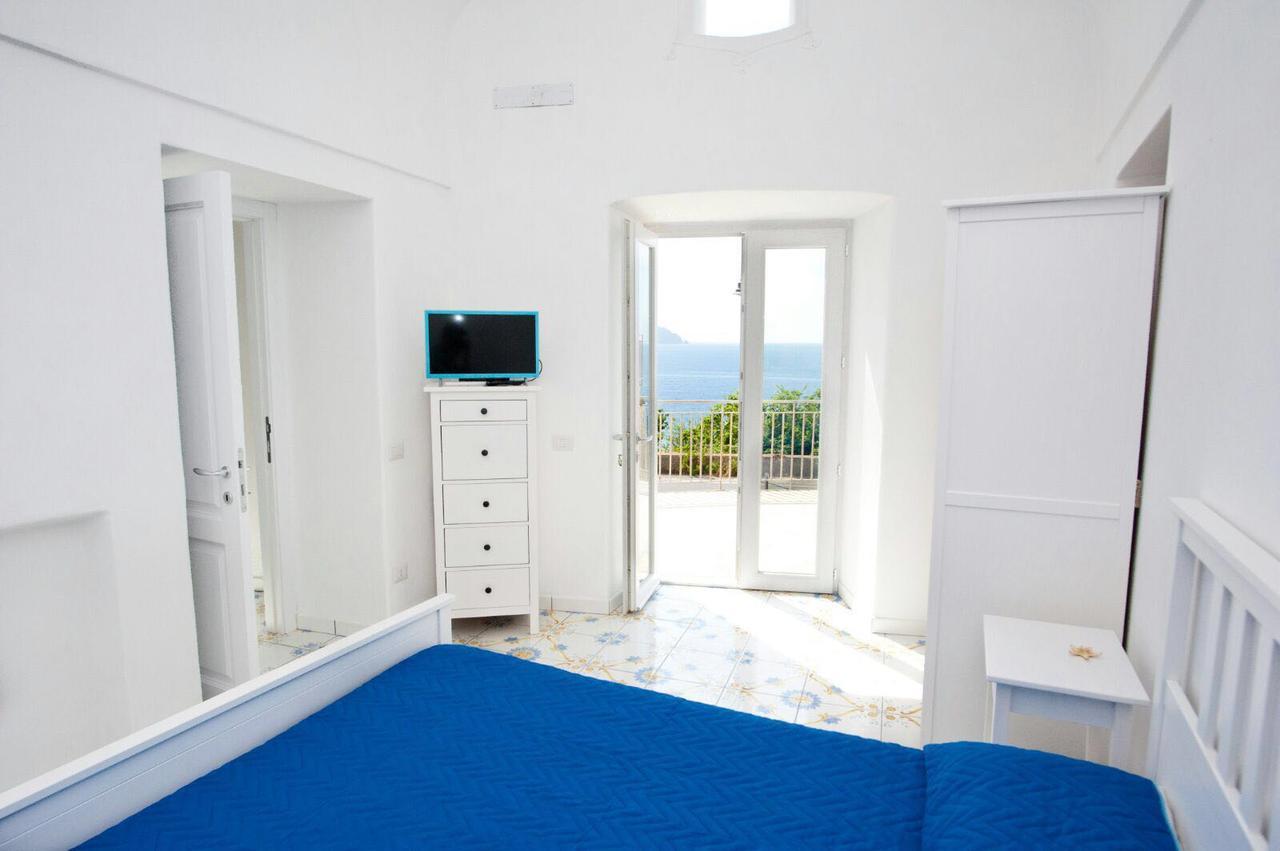 Maridea - Magia Di Circe Apartment Ponza Exterior photo